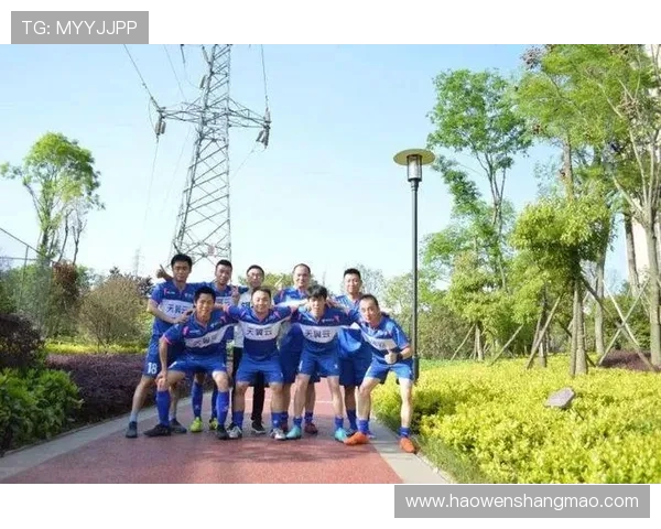 成都足球队荣登足球团队协作排行榜第二名展现出色团队精神与实力