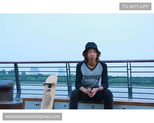 滑板与人生的交汇点：杨磊的深度对话与成长故事