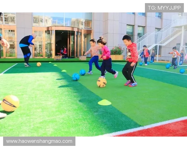 恩德里克：未来足球之星的崛起与挑战解析