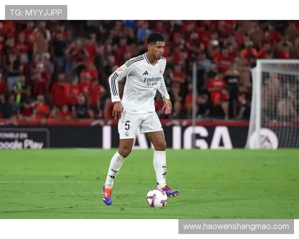 皇马与曼联经典对决重播回顾精彩瞬间与战术分析