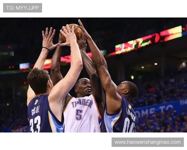 雷霆与灰熊激战正酣文字直播全程回顾精彩瞬间与赛况分析 雷霆与灰熊激战正酣文字直播全程回顾精彩瞬间与赛况分析